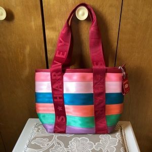 Harvey striped seatbelt bag